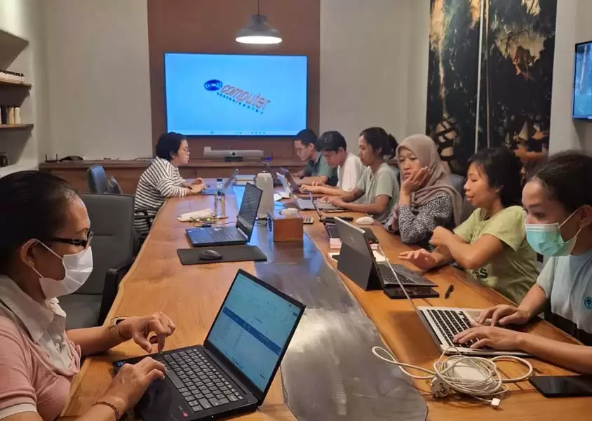 Praktek Mandiri Peserta Pelatihan Praktek Mandiri Peserta Pelatihan