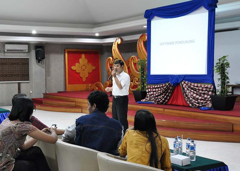 Kegiatan Seminar Audio Visual di Stikom Bali